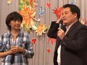 现实版唐僧披袈裟相亲