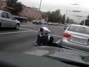 (搞笑)你丫的 老子跟你拼了