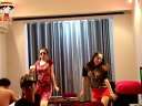 屌丝们艳舞助阵欧洲杯