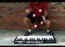 牛人用球演奏经典歌曲