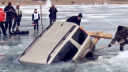 实拍战斗种族拉出掉冰湖SUV