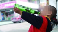 男童豪饮半瓶白酒后死亡