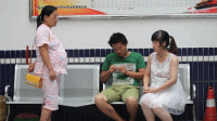 小三被堵劝原配别激动