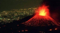 意大利埃特纳火山再次爆发