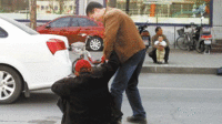 男子被诬撞人疑为清白自杀