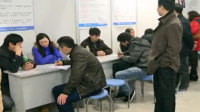 大学生就业无果捡垃圾