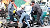 便衣上演警匪片"秒擒"盗车贼