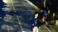 怪癖劫匪专抢女性黑框眼镜