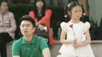 街头上演快闪致敬五一