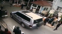 乌市暴恐案疏散监控曝光