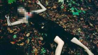 花季少女"离奇"倒毙林间