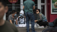 招远市民自发悼念受害者