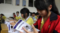 云南一教师涉嫌性侵8名女生
