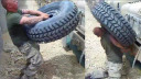 笑尿!傻缺的大兵你威武雄壮