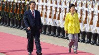 朴槿惠或因访华支持率飙升