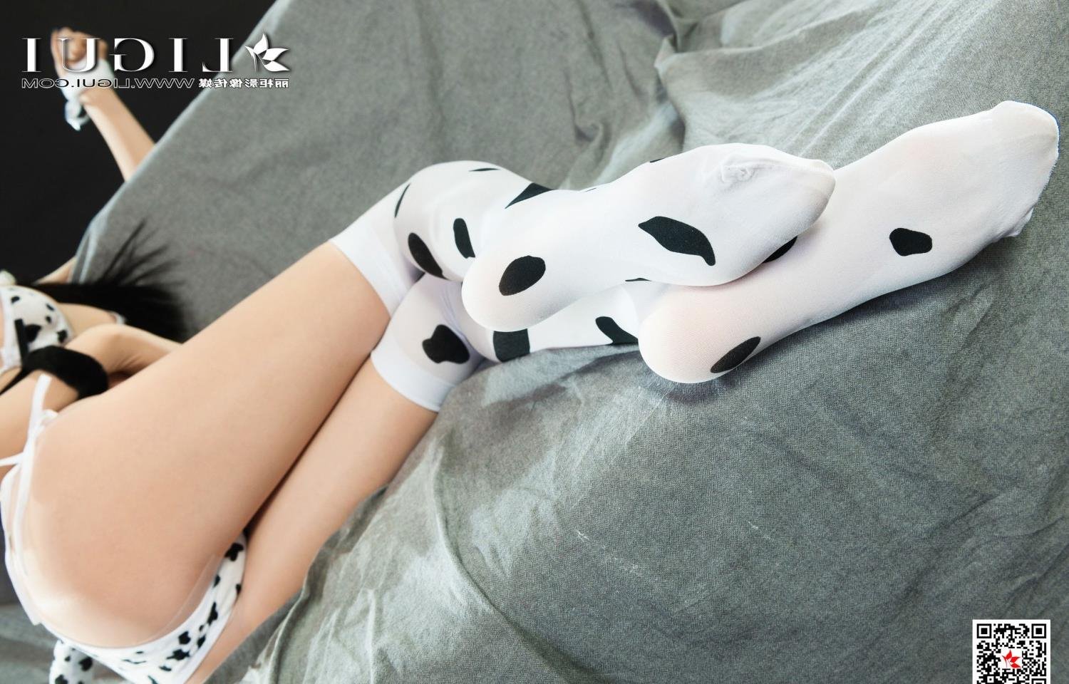 ��ѪУ԰Ѹ������