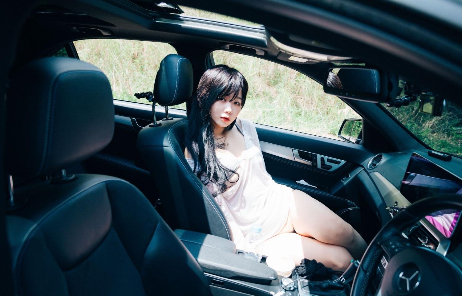 �������ڵ��ֻ���ˬ��ɫѸ������