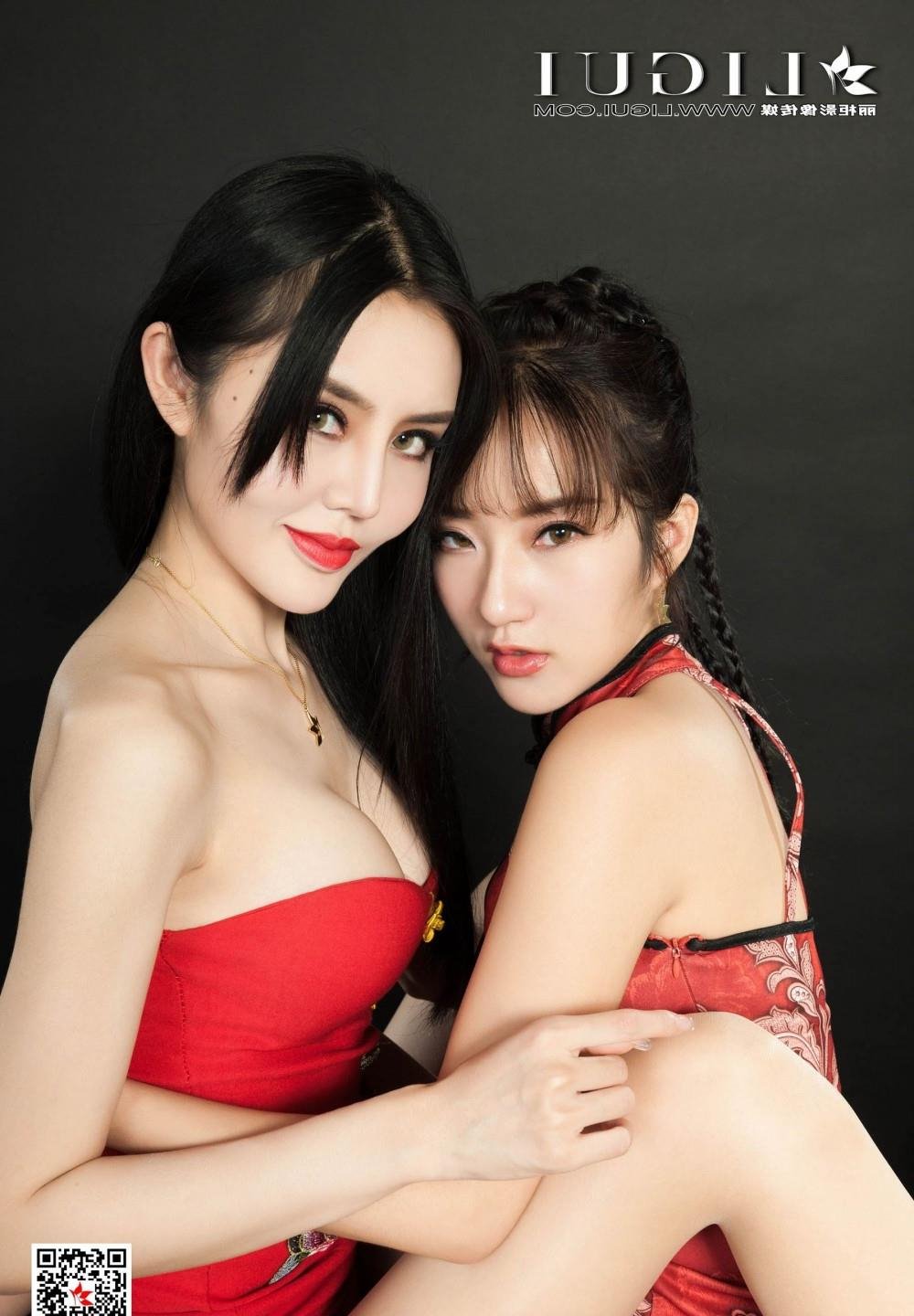 ������Ů��һ����˿��Ƶ���Ƶ����(2)