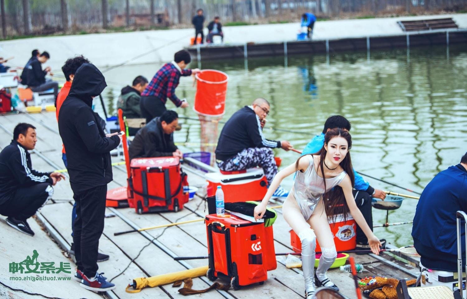 我们娘三都是你的迅雷下载