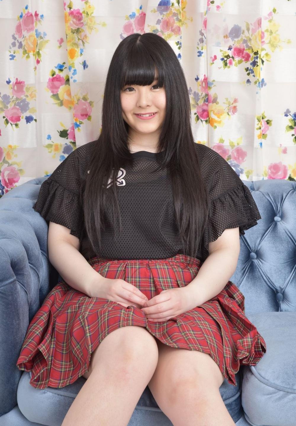 ����Ů�����ڶ���Ѹ������