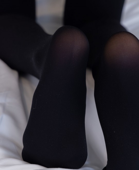 ����Ů��Ѹ������