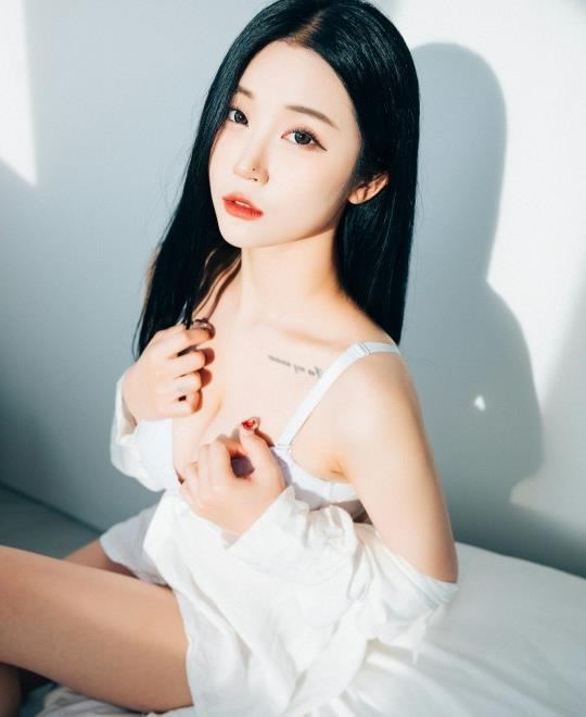 9����Ѹ������