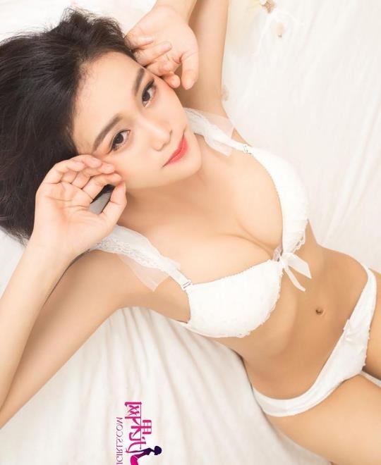 ��������ѵ�����ձ�Ů�˾���(2)