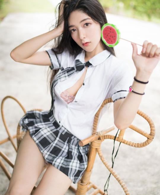 黄毅清的真实一家迅雷下载