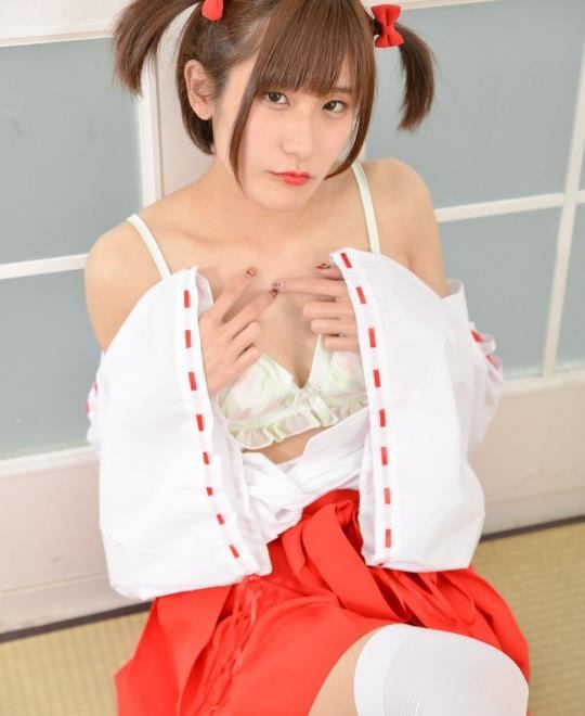 ���м��� У԰��ɫ �ŵ�����Ѹ������